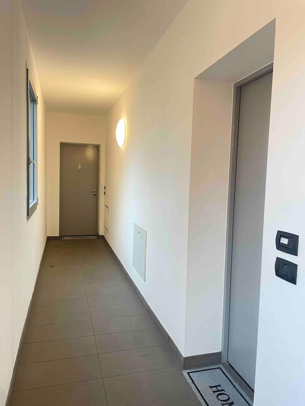 City Center - Modern Flat With Free Parking And Wifi - Apt B Lejlighed Bergamo Eksteriør billede